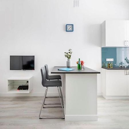 Wspolna 54 - Blue - Good Apartments Varşova Dış mekan fotoğraf
